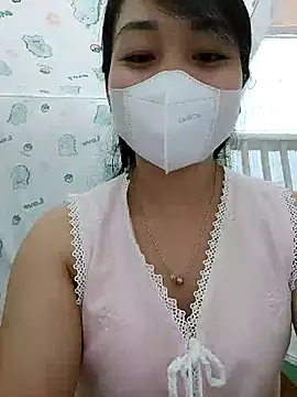 Laurie369 online show from September 8, 2025, 4:06 pm