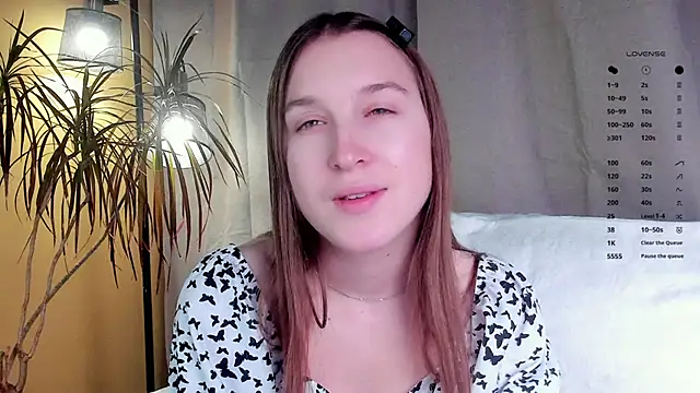 Snapshot of NanaMertins chatting on November 23, 2025, 1:37 am NanaMertins online show from November 23, 2025, 1:37 am