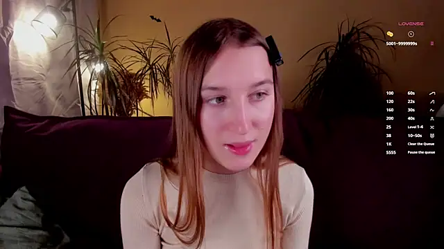 Snapshot of NanaMertins chatting on October 31, 2025, 1:02 am NanaMertins online show from October 31, 2025, 1:02 am