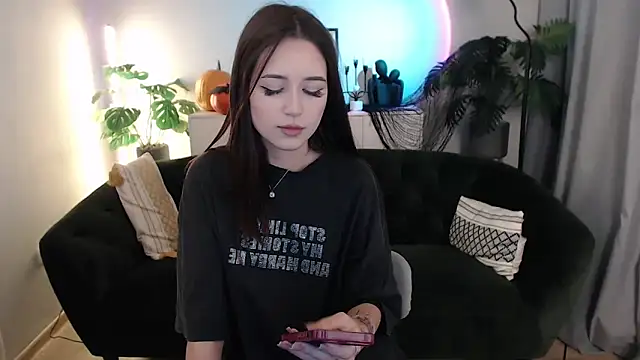 BlackEyesGirl online show from October 29, 2025, 6:34 am