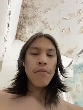 heytherepeoples717 online show from November 20, 2025, 2:01 am