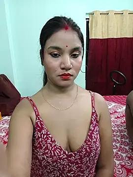 Miss Tumpa online show from May 7, 2026, 4:32 pm