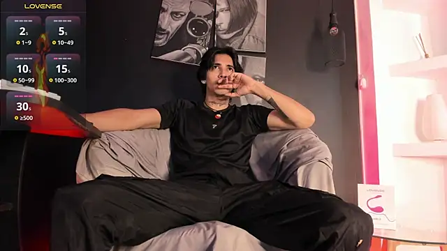 jett savage online show from November 7, 2025, 4:33 pm