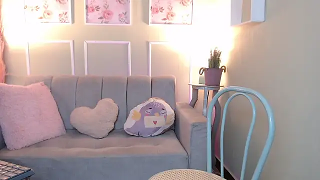 CurlyDani online show from February 28, 2026, 2:22 am