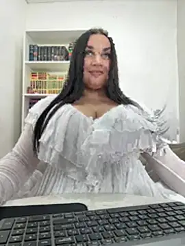 yourdelighte  online show from July 22, 2026, 9:28 pm