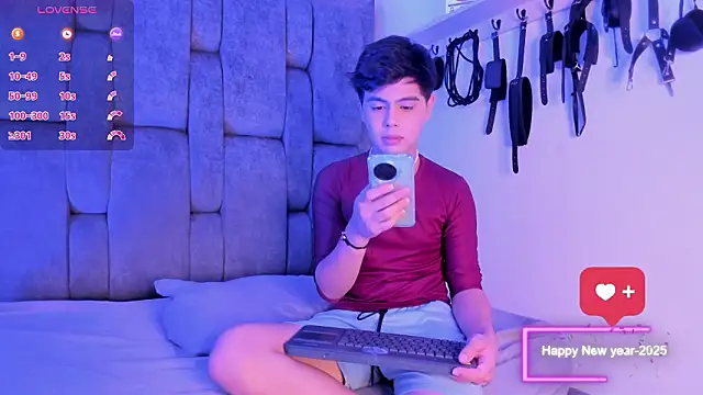 Snapshot of Felipe_Cold chatting on February 7, 2026, 2:41 am Felipe Cold online show from February 7, 2026, 2:41 am