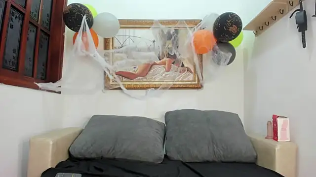 Snapshot of Felipe_Cold chatting on October 29, 2025, 2:54 am Felipe Cold online show from October 29, 2025, 2:54 am