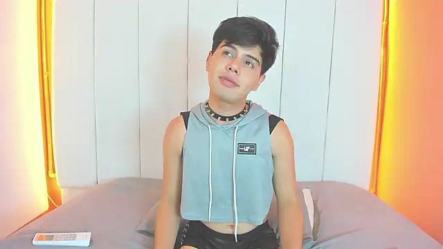 Snapshot of Felipe_Cold chatting on February 3, 2026, 2:53 am Felipe Cold online show from February 3, 2026, 2:53 am