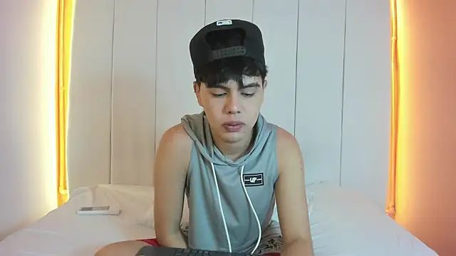 Snapshot of Felipe_Cold chatting on February 25, 2026, 2:23 am Felipe Cold online show from February 25, 2026, 2:23 am