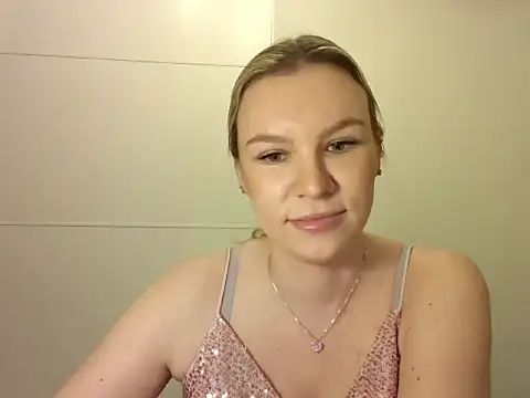 Snapshot of SadieBrilliance chatting on October 15, 2025, 6:16 pm SadieBrilliance online show from October 15, 2025, 6:16 pm