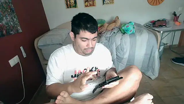 Snapshot of Martigato3 chatting on November 5, 2025, 1:58 pm Martigato3 online show from November 5, 2025, 1:58 pm