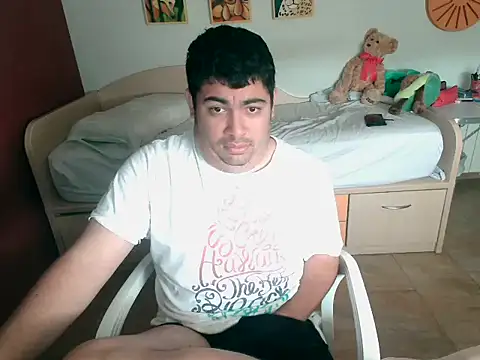 Snapshot of Martigato3 chatting on September 21, 2025, 11:59 am Martigato3 online show from September 21, 2025, 11:59 am