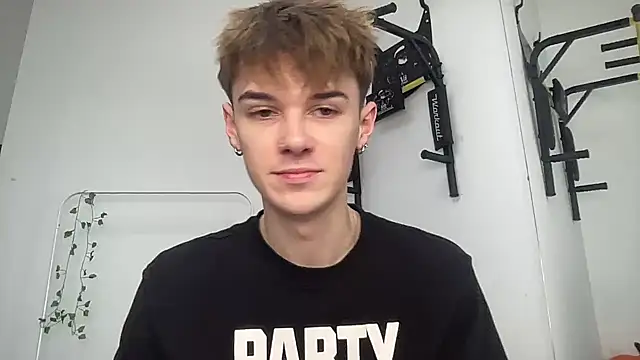 Milk Guy online show from December 16, 2025, 11:14 am