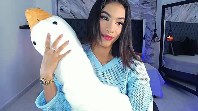 kitty collins  online show from May 26, 2026, 12:03 pm