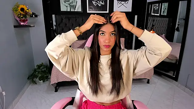 kitty collins  online show from September 25, 2025, 10:54 am