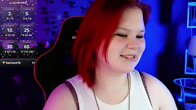 fillisfox  online show from October 9, 2025, 3:34 pm