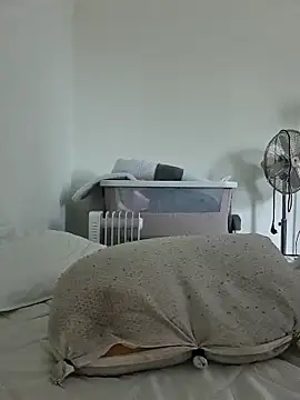 Michou02xXx online show from November 19, 2025, 12:16 pm