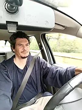 twitshe online show from October 29, 2025, 11:09 am