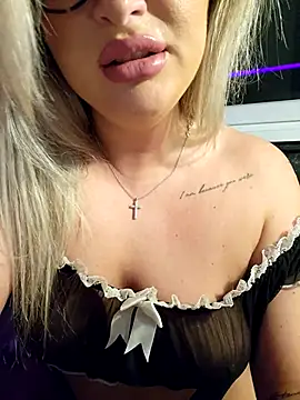 Blondie Sasha online show from November 27, 2025, 7:03 pm