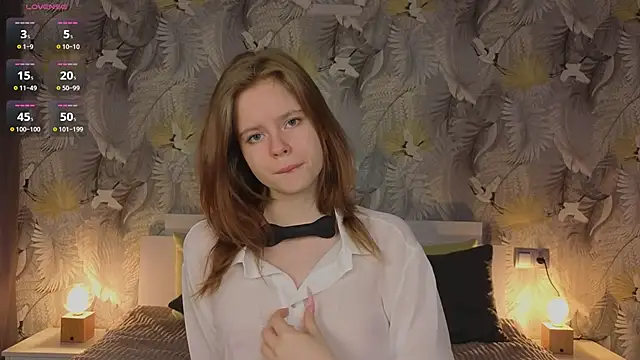 JulietteRain online show from October 17, 2025, 3:47 pm