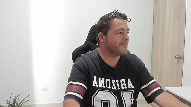 massimo dannger online show from November 6, 2025, 3:27 pm