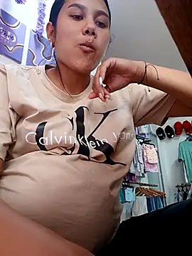 burbuja02 online show from January 14, 2026, 7:39 pm