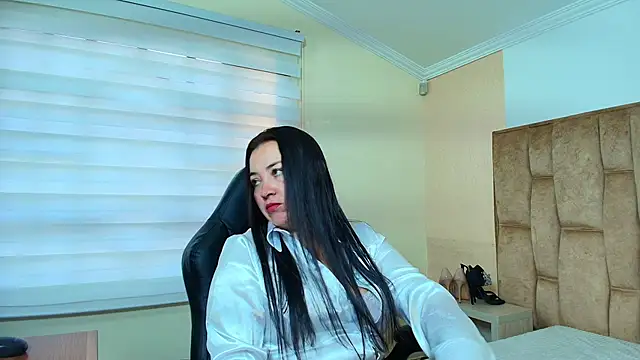 CharlotteSchmidtt online show from October 23, 2025, 11:31 am