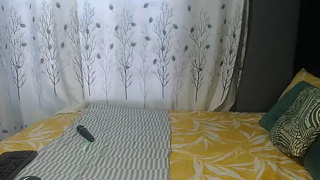 Snapshot of SEXYHUGEASS21 chatting on February 22, 2026, 4:26 am SEXYHUGEASS21 online show from February 22, 2026, 4:26 am