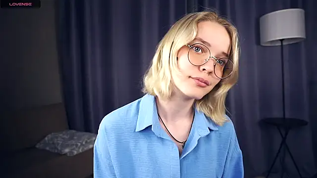 EdaKirkIin online show from September 8, 2025, 4:06 pm