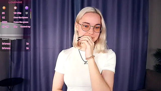 EdaKirkIin online show from November 26, 2025, 5:40 am