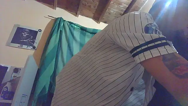 Juuaanp3 online show from October 28, 2025, 12:37 pm