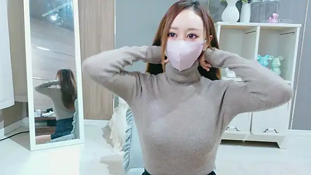 Snapshot of Xoxo__RUKA__xoxO chatting on October 15, 2025, 5:17 am Xoxo RUKA xoxO online show from October 15, 2025, 5:17 am