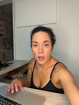 Sophia House  online show from April 19, 2026, 2:56 am