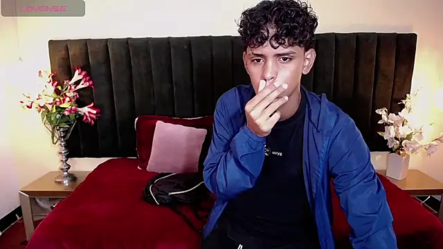 Snapshot of jhos_padill chatting on February 7, 2026, 1:19 pm jhos padill online show from February 7, 2026, 1:19 pm