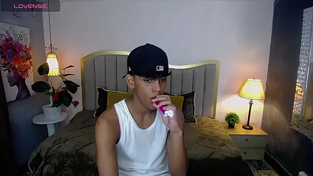 Snapshot of jhos_padill chatting on February 4, 2026, 1:28 pm jhos padill online show from February 4, 2026, 1:28 pm