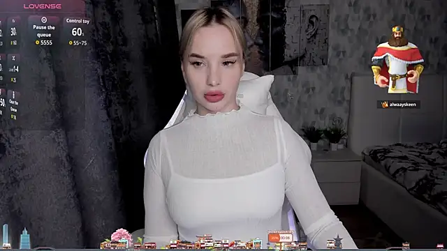 KiraKrox online show from October 24, 2025, 7:35 pm