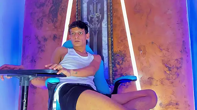 Snapshot of imperial_boys chatting on October 31, 2025, 1:02 am imperial boys online show from October 31, 2025, 1:02 am