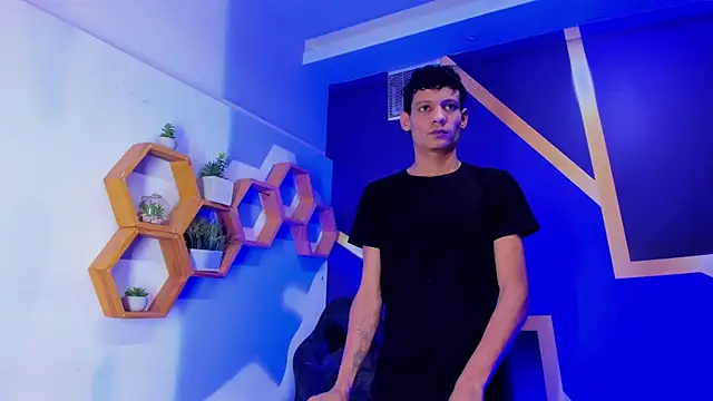 Snapshot of imperial_boys chatting on September 13, 2025, 4:01 am imperial boys online show from September 13, 2025, 4:01 am