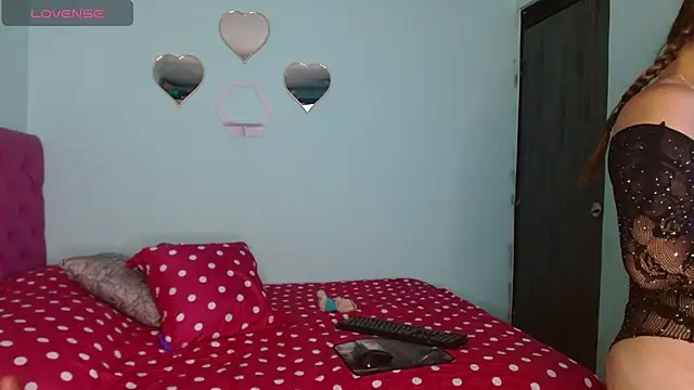 Charlotte lane online show from December 3, 2025, 2:56 am