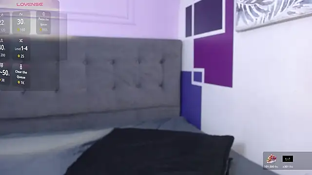 tiiny emilly online show from November 6, 2025, 8:13 pm