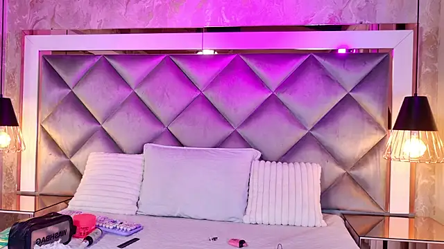 gemma sm online show from November 25, 2025, 3:18 am