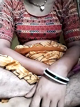 Snapshot of Gopika_Dudi chatting on September 19, 2025, 1:09 am Gopika Dudi online show from September 19, 2025, 1:09 am