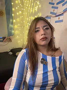 SoftLady S33 online show from July 17, 2026, 1:47 am
