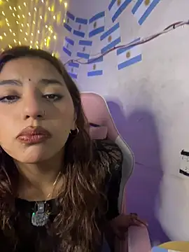 SoftLady S33 online show from June 25, 2026, 2:09 am