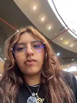 SoftLady S33 online show from May 12, 2026, 2:34 pm