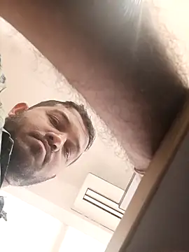 VJ17 online show from October 9, 2025, 6:58 am