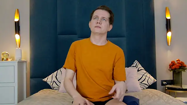 Snapshot of MadisonCharley chatting on March 8, 2026, 9:56 am MadisonCharley online show from March 8, 2026, 9:56 am