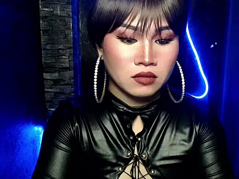 Snapshot of pretty_lassy chatting on October 21, 2025, 8:36 am pretty lassy online show from October 21, 2025, 8:36 am