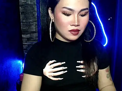 Snapshot of pretty_lassy chatting on October 13, 2025, 11:56 am pretty lassy online show from October 13, 2025, 11:56 am