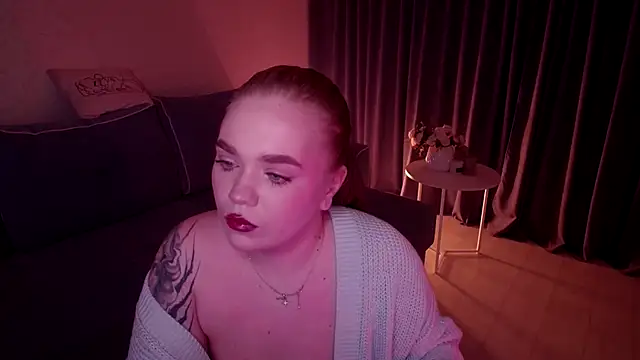 EmiRise online show from October 7, 2025, 3:29 am